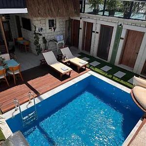 Elin Alacati Otel Çeşme